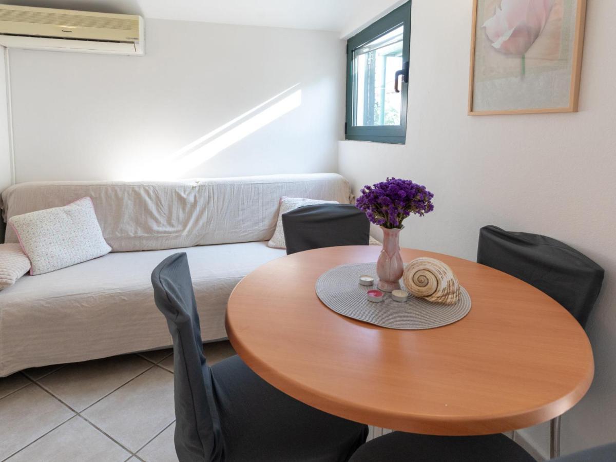 Holiday Home Dubra By Interhome โกมาร์นา ภายนอก รูปภาพ